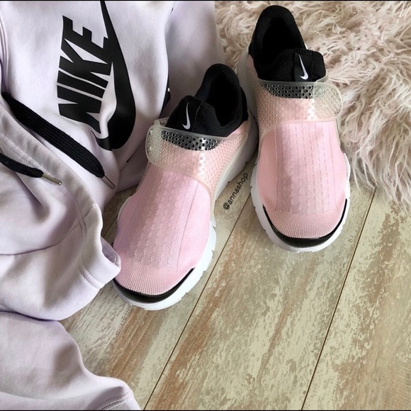 Nike Shoes - NWT Nike ID sock dart Custom pink